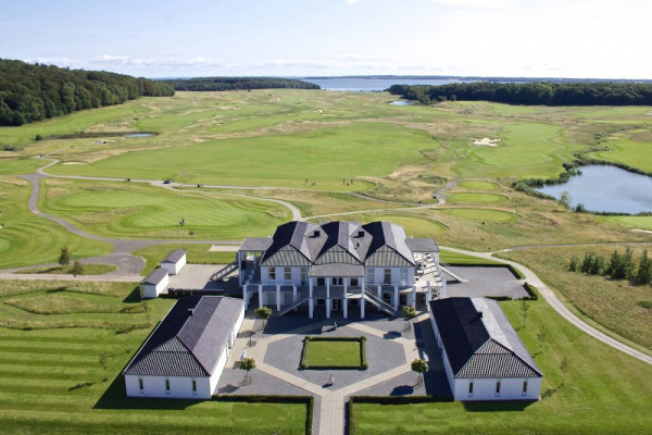 Stensballegaard Golfklub søger ny Chefgreenkeeper