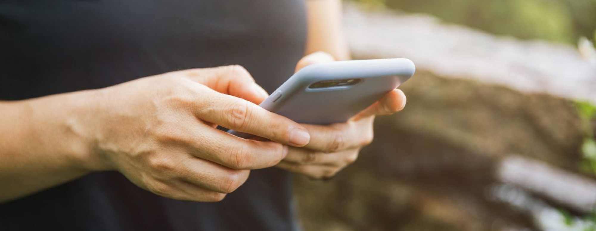 Forside: Facebook og LinkedIn